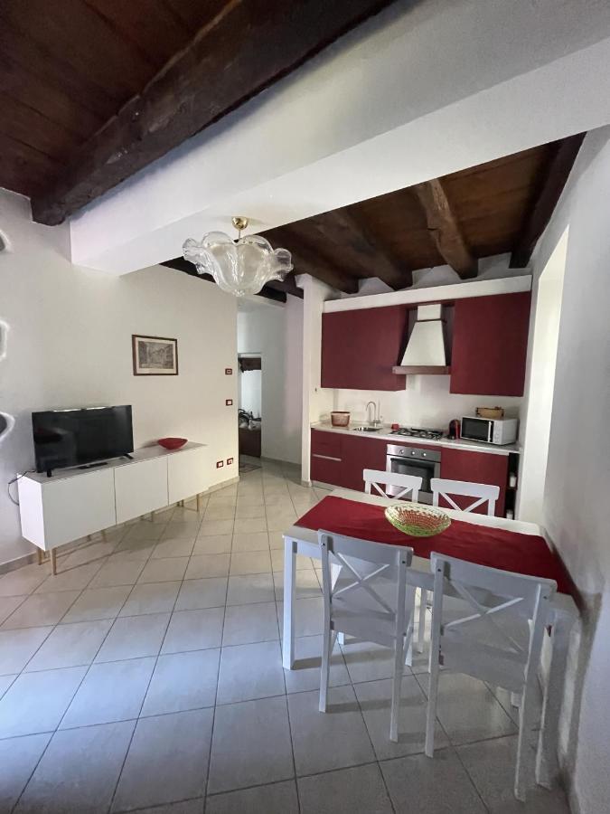 Il Cortiletto Apartment Domodossola Bagian luar foto
