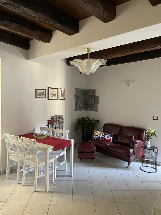 Il Cortiletto Apartment Domodossola Bagian luar foto